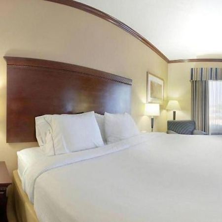 Holiday Inn Express Hotel And Suites Falfurrias Exterior foto
